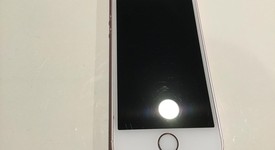 Fair
													Apple iPhone SE 1st Gen 2016 - Sprint, Rose Gold, 16 GB, A1723, photo 3 of 11