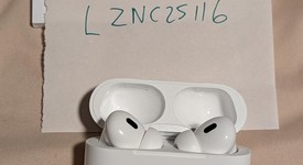 Used
													Apple AirPods Pro 2 - USB-C, photo 3 of 4