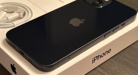 Mint
													Apple iPhone 13 - Unlocked, Midnight, 128 GB, A2482, photo 3 of 17