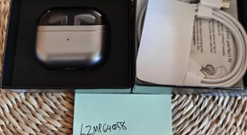 Used
													Samsung Galaxy Buds3 Pro - Silver, photo 6 of 6