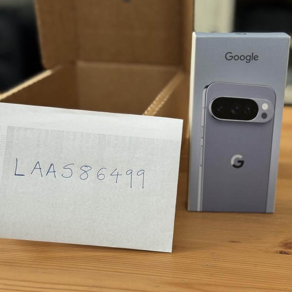 Google Pixel 10 Pro - Unlocked, 128 GB, Moonstone, G4QUR