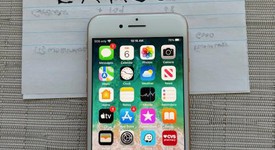 Mint
													Apple iPhone 8 - Unlocked, Gold, 64 GB, A1905, GSM, photo 1 of 8