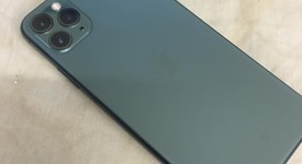 Mint
													Apple iPhone 11 Pro Max - AT&T, Green, 64 GB, A2161, photo 5 of 7