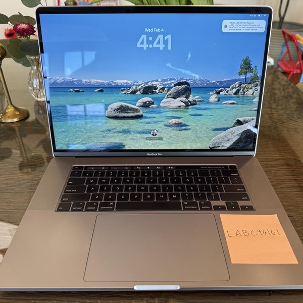MacBook Pro 2019 - 16 inch - 512 GB, Gray, 16 GB, Intel Core i7