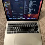 Good MacBook Pro 2017 (No Touch Bar) - 13 inch - 256 GB, Silver, 8 GB, Intel Core i5