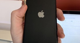 Good
													Apple iPhone SE 3rd Gen 2022 - Unlocked, Midnight, 64 GB, A2595, photo 2 of 7