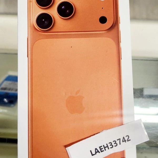 Apple iPhone 17 Pro Max - Xfinity, 256 GB, Cosmic Orange, A3257