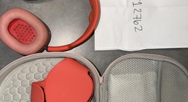 Used
													Apple AirPods Max - Pink, photo 4 of 5
