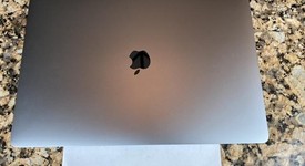 Good
													MacBook Pro 2018 (With Touch Bar) - 15" - I9, Silver, 1 TB, 32 GB, photo 3 of 6