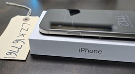 Mint
													Apple iPhone 16 Pro - Unlocked, Natural, 128 GB, A3083, photo 2 of 5