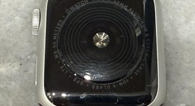 Fair
													Apple Watch SE 1st Gen 40mm - Unlocked, Silver, A2353 - Cellular, Aluminum, photo 4 of 6