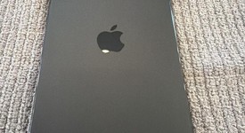 Mint
													Apple iPhone Air - Unlocked, Space Black, 512 GB, A3260, photo 4 of 9