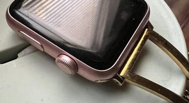 Good
													Apple Watch Series 1 42mm - Rose Gold, 8 GB, A1803, photo 2 of 3
