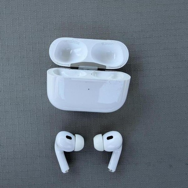Apple AirPods Pro 2 - USB-C