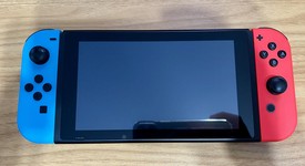 Good
													Nintendo Switch - Red & Blue, 32 GB, photo 4 of 20