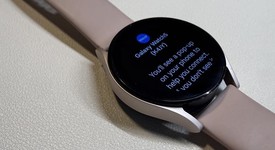 Good
													Samsung Galaxy Watch5 - Unlocked, Gold, 40mm, photo 3 of 5