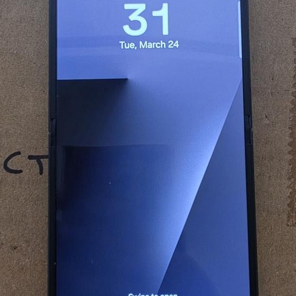 Samsung Galaxy Z Flip7 - Unlocked, 256 GB, Jet Black, 12 GB, SM-F766U1