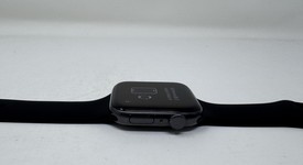 Good
													Apple Watch SE 1st Gen 44mm - Gray, A2352 - GPS, Aluminum, photo 6 of 6