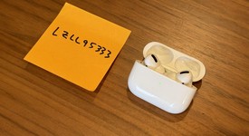 Used
													Apple AirPods Pro - Wireless Case, photo 6 of 6