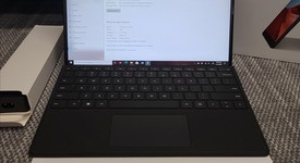 Mint
													Microsoft Surface Pro X - SQ2, Black, 256 GB, 16 GB, GSM Unlocked, photo 1 of 14