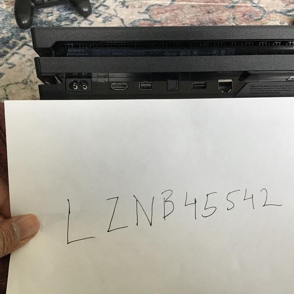 PlayStation 4 Pro - Black, 1 TB, Standard