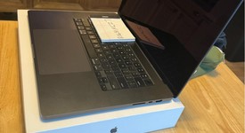 Mint
													MacBook Pro Late 2023 (M3) - 16" - Apple M3 Max 16-core, Black, 1 TB, 48 GB, 40-core GPU, photo 4 of 10
