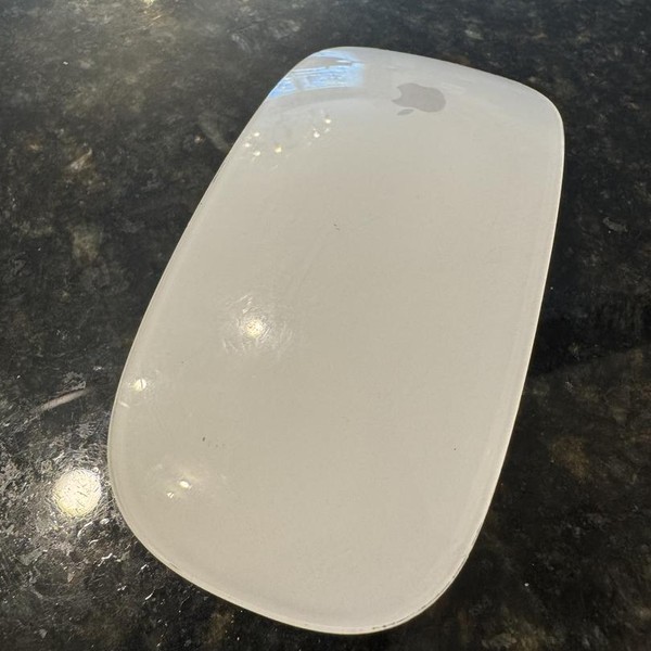 Apple Magic Mouse - White