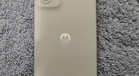 Mint
													Moto G 5G (2024) - Unlocked, Green, 128 GB, 4 GB, photo 3 of 11