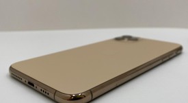 Fair
													Apple iPhone 11 Pro Max - Unlocked, Gold, 64 GB, A2161, photo 4 of 7