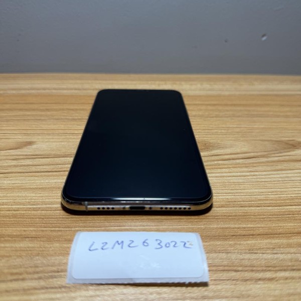 Apple iPhone 11 Pro Max - Unlocked, 64 GB, Silver, A2161