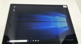 Good
													Microsoft Surface Pro 5 (2017) - Wi-Fi, Silver, 1 TB, 16 GB, photo 2 of 12