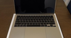 Good
													MacBook Air 2022 - 13" - Apple M2, Starlight, 256 GB, 8 GB, photo 1 of 8