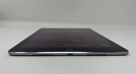 Good
													Apple iPad Pro 9.7" - Unlocked, Gray, 32 GB, A1674, photo 3 of 6