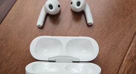 Used
													Apple AirPods Pro 2nd Gen - Lightning, photo 5 of 11