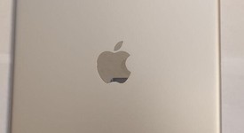 Mint
													Apple iPad 8th Gen - Unlocked, Silver, 32 GB, A2428, photo 5 of 6