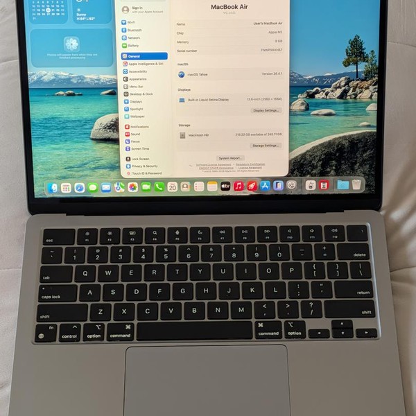 MacBook Air 2022 (M2) - 13 inch - 256 GB, Gray, 8 GB, Apple M2