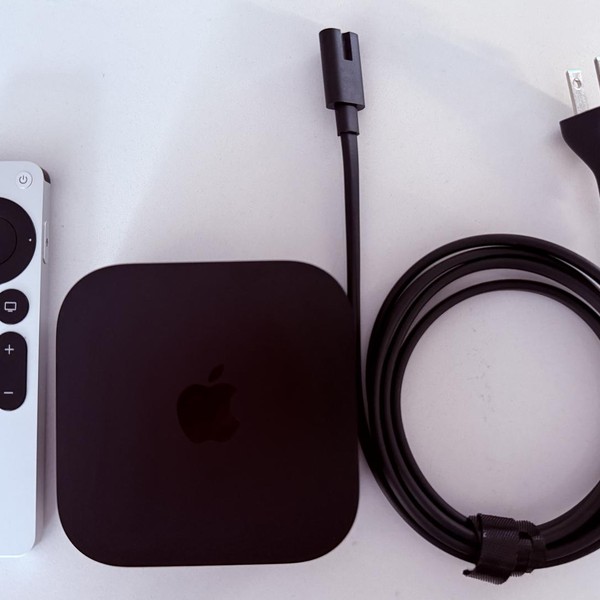 Apple TV 4k 3rd Gen (2022) - 128 GB, Wi-Fi + Plus Ethernet
