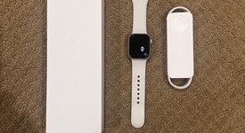 Mint
													Apple Watch Series 8 41mm - Silver, A2770 - GPS, Aluminum, photo 2 of 5