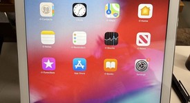 Good
													Apple iPad Air - Wi-Fi, Silver, 32 GB, photo 1 of 7