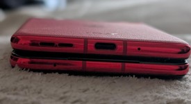 Mint
													Motorola Razr Plus (2023) - Unlocked, Magenta, 256 GB, 8 GB, photo 4 of 9