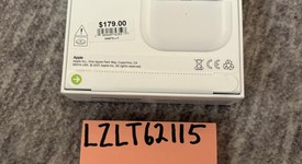 New
													Apple AirPods 3rd Gen - MagSafe Case, photo 2 of 2