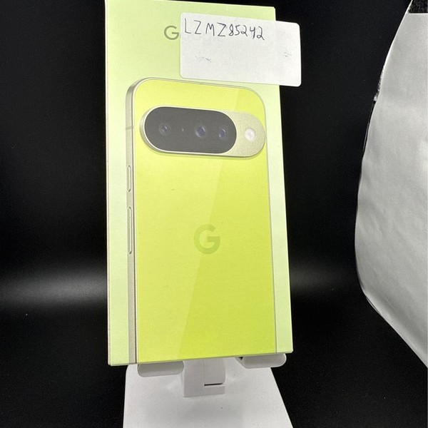 Google Pixel 10 - Unlocked, 128 GB, Lemongrass, GLBW0