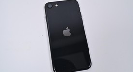 Good
													Apple iPhone SE 2nd Gen 2020 - Unlocked, Black, 64 GB, A2275, photo 3 of 9