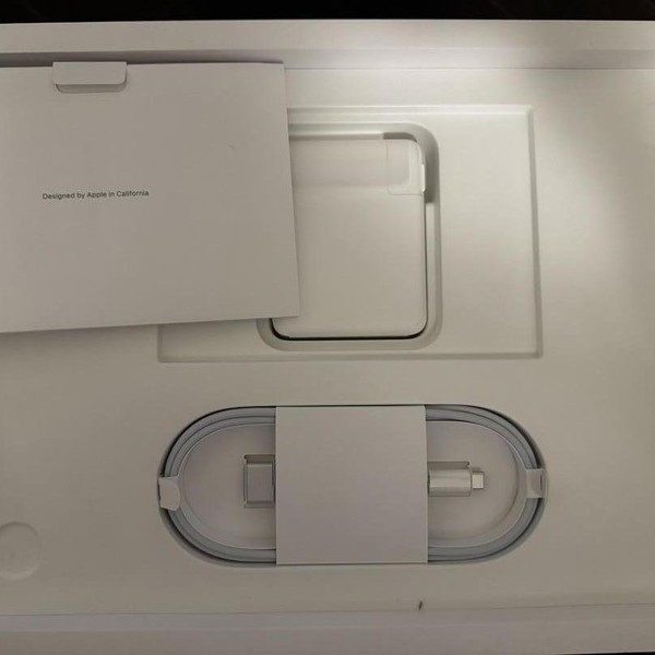 MacBook Pro 2021 - 16 inch - 1 TB, Gray, 16 GB, Apple M1 Pro 10-core