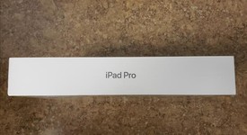 New
													Apple iPad Pro 12.9" 3rd Gen 2018 - Unlocked, Gray, 256 GB, A2014, photo 1 of 4