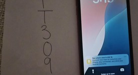 Good
													Apple iPhone Xr - AT&T, Red, 128 GB, A1984, photo 1 of 3