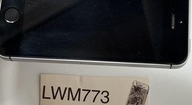 Good
													Apple iPhone SE 1st Gen 2016 - Unlocked, Grey, 32 GB, A1662, photo 3 of 8