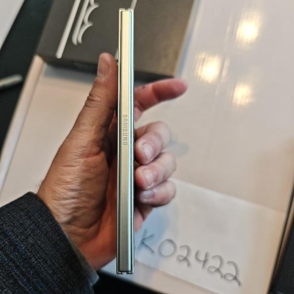 Samsung Galaxy Z Fold7 - Unlocked, 512 GB, Mint, 12 GB, SM-F966U1