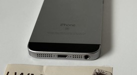 Good
													Apple iPhone SE 1st Gen 2016 - Unlocked, Grey, 64 GB, A1662, photo 4 of 7