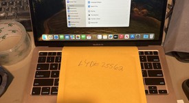Fair
													MacBook Air 2020 - 13" - I3, Gold, 256 GB, 8 GB, photo 1 of 9